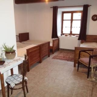 Kinizsi Vendégház, 7 szoba 34 férőhely