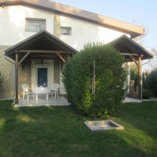 Fenyves Villa, 3 apartman 13 férőhely