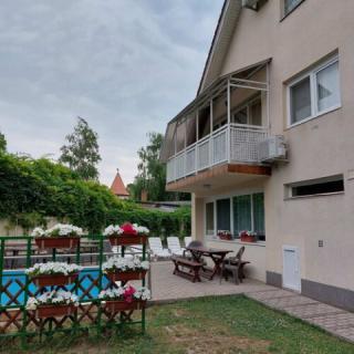 Ádám Vendégház II, 4 szoba 13 férőhely