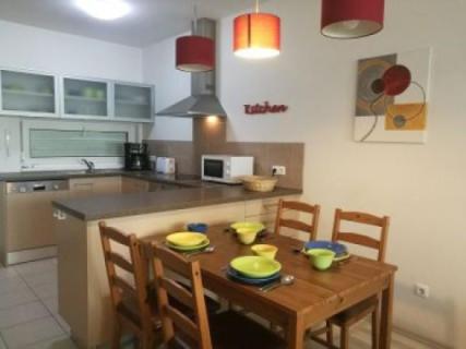 Siófokon kiadó medencés apartmanok -sétány és a vízpart közelében