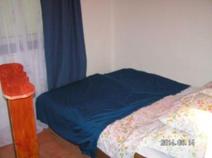 Balatonfenyvesen mediterrán stílusú ház a parthoz közel kiadó