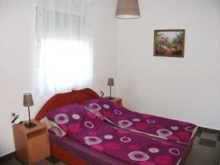 Központi medencés, öt különálló apartman Balatonbogláron