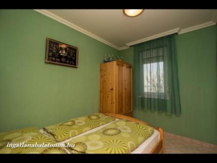 Vízparti, panorámás apartman kiadó (139)