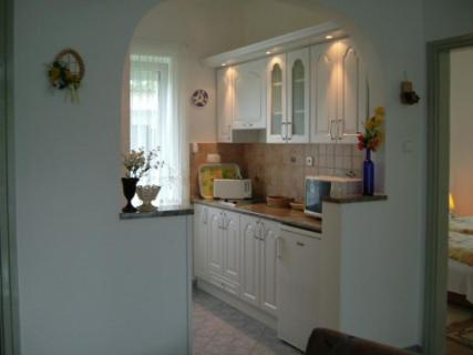 Dani nyaraló Balatonfenyvesen