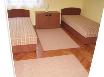 Balatonfenyvesen 5 fős nyaraló a Balatontól 100 m-re (9)