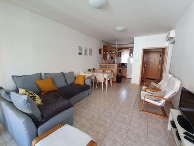 Balaton-parti 2 szobás apartman kiadó (327)