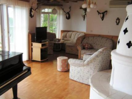 Balatonfenyvesen közvetlen vízparti luxus nyaraló (79)