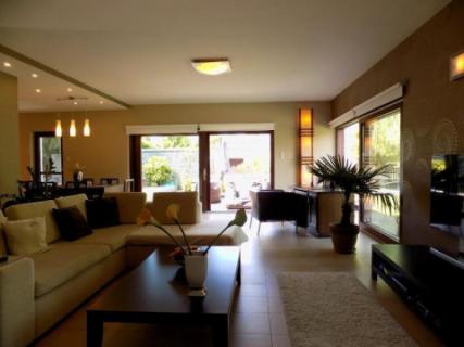 Vízközeli, jakuzzis minimál luxusvilla max 6+2 főnek (287)