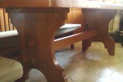Tölgyfa ebédlőasztal paddal eladó