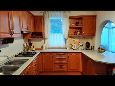 Balatonőszödön önálló nyaraló kiadó (973)