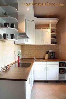 Önálló, igényes vízparti nyaraló stéggel max 9 főnek (332)