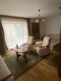 Eladó családi ház Balatonkenesén