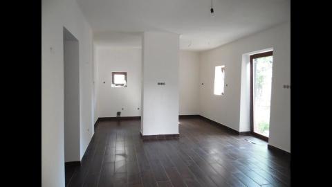 Lakó és nem lakó ingatlanok teljes körű felújítása