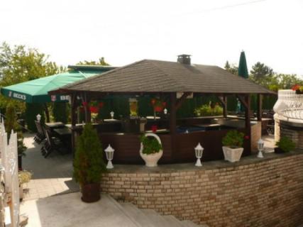 Balatonfüredi étterem és panzió eladó