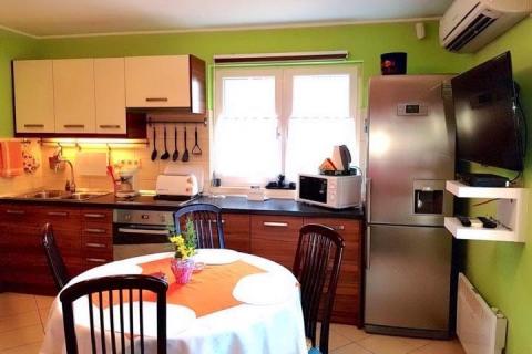 4 személyes nyaralóház Siófok mellett Balatonszéplakon kiadó