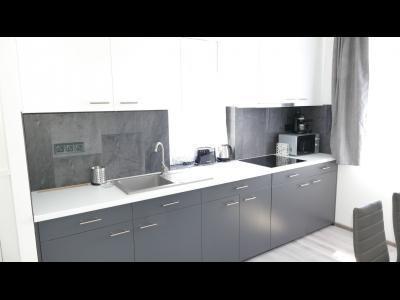 Balatonőszödön önálló nyaraló kiadó (972)