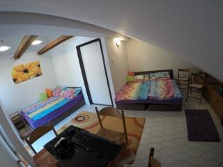 Siófok Vezúv Apartmanház Aranyparton 3 apartman 4-15 főnek kiadó