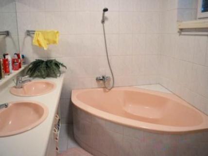 Balatonfenyvesen 7 fős nyaraló rész a strandtól 40 m-re (25)