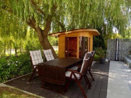 Vízközeli, jakuzzis minimál luxusvilla max 6+2 főnek (287)