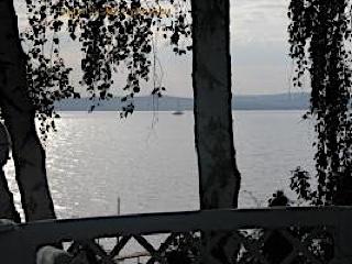 Hangulatos vízparti nyaralóház 9+3 főnek (79)