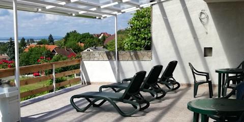 Nosztalgia Balaton Apartmanház, 2 apartman 6 férőhely