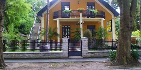 Four Flowers Apartman, 4 apartman 14 férőhely