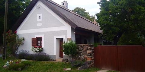 Nádtetős Műemlék Parasztház, 3 szoba 6 férőhely