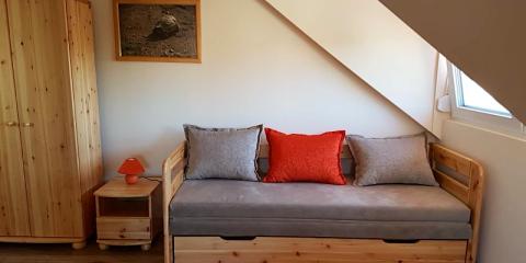 Jeruzsálemhegyi Apartman, 2 apartman 10 férőhely