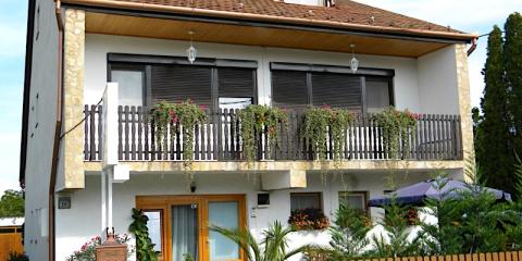 Villa Róza Apartman, 2 apartman 10 férőhely