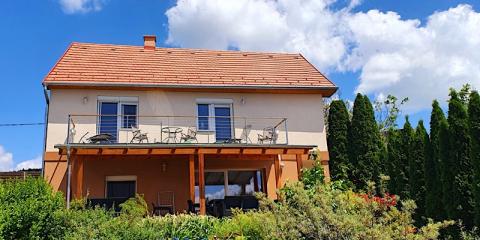 Darnay Apartmanház, 2 apartman 8 férőhely