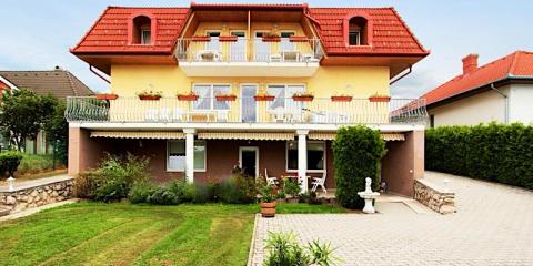 Lena Apartmanház, 6 apartman 21 férőhely