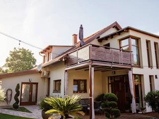 Csendeskert Apartmanok, 2 apartman 8 férőhely