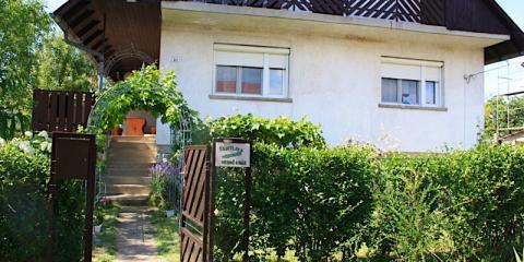 Pántlika Apartman, 1 apartman 10 férőhely