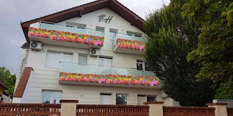 Road House Apartment, 8 apartman 16 férőhely