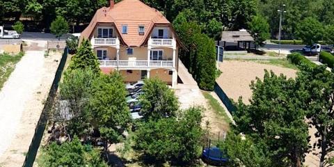 Attila Vendégház, 8 apartman 16 férőhely