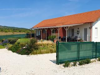 Búzavirág Apartmanház, 3 apartman 8 férőhely