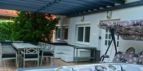 Dorothy One Apartman, 3 apartman 18 férőhely