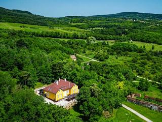 Tusculanum Panzió, 5 szoba 21 férőhely