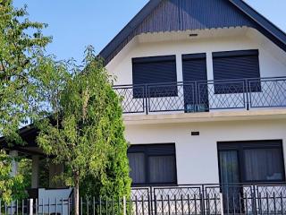 Lóki Vendégház, 3 szoba 6 férőhely