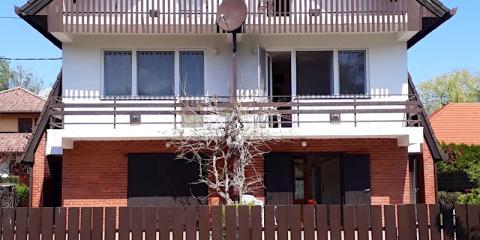 Fiumei Apartmanok, 2 apartman 12 férőhely