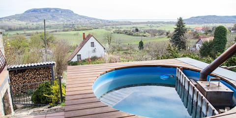 NaphozHolddal Apartman, 1 apartman 4 férőhely