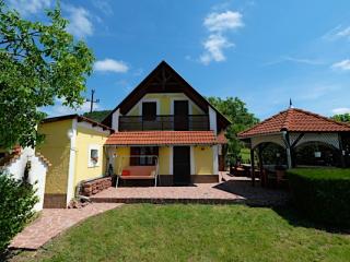 Panoráma Nyaraló, 4 szoba 8 férőhely