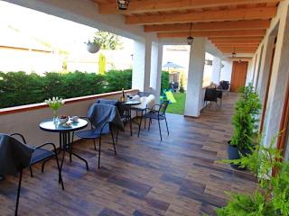 A tornácos Panzió, 10 szoba 24 férőhely