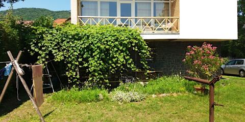 Lugas Apartmanok, 3 apartman 12 férőhely