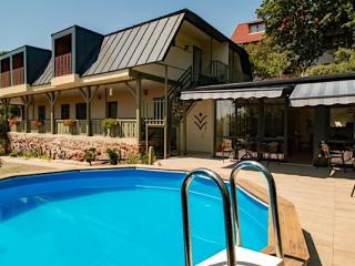 Villa Veronika, 11 szoba 24 férőhely
