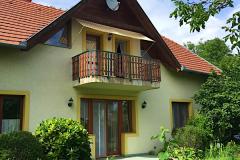 Napraforgó Apartman, 1 apartman 4 férőhely