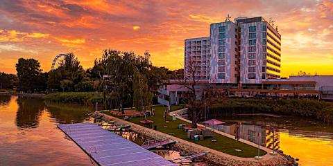 Hotel Helikon, 176 szoba 352 férőhely