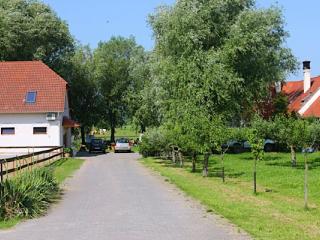Gyulavezér Lovasbirodalma Panzió, 7 szoba 20 férőhely
