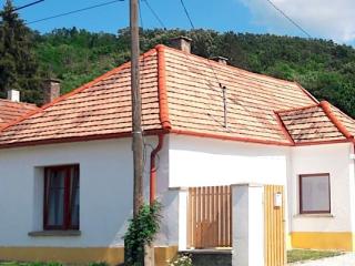 Hegyalja Vendégház, 2 szoba 4 férőhely