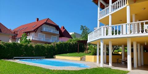 Villa Laar Apartman, 10 apartman 19 férőhely